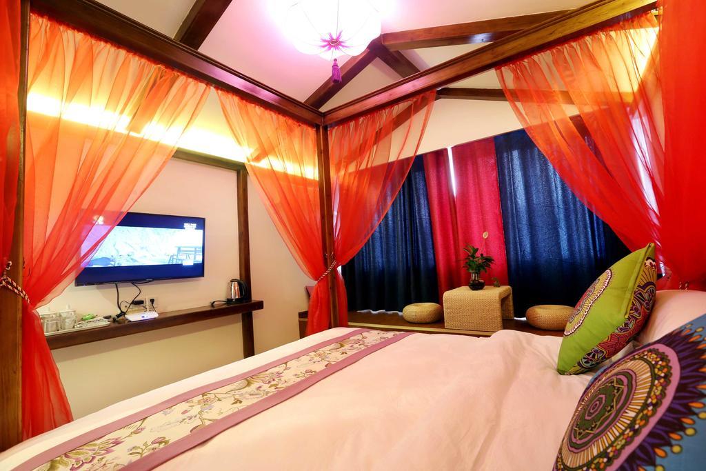 Bugu Hostel Улинъюань Экстерьер фото
